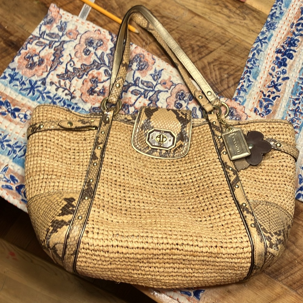 Coach Straw Hampton Tote Python Embossed Leather … - image 2